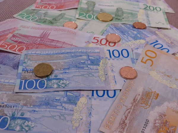 İsveç Kronu banknot ve madeni paralar (Sek), İsveç para birimi