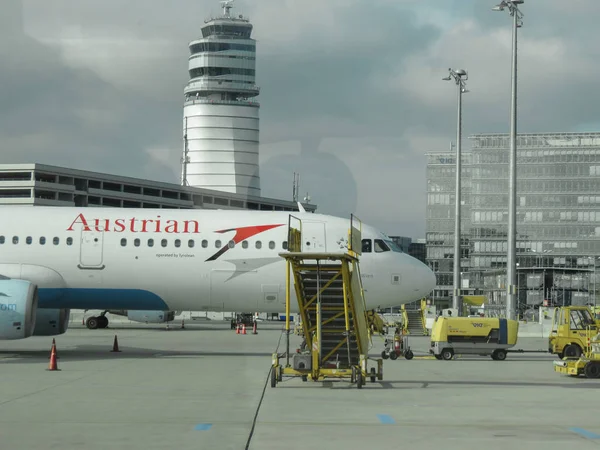 Bécs Schwechat Ausztria 2014 Novemberében Austrian Airlines Légi Jármű Repülőtér — Stock Fotó