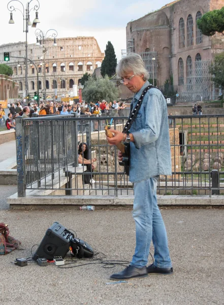 Rome Italy Circa October 2018 Unidentified Guitarist Performing Ruins Roman — Stock Photo, Image