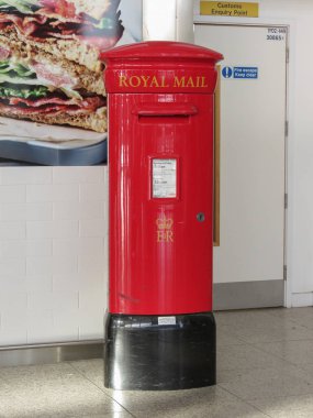 Ocak 2015 yaklaşık - Londra, İngiltere: Royal posta kırmızı kutu