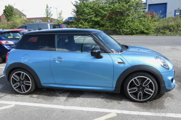 York August 2015 Blauer Mini Cooper Car Neues Modell Produziert — Stockfoto