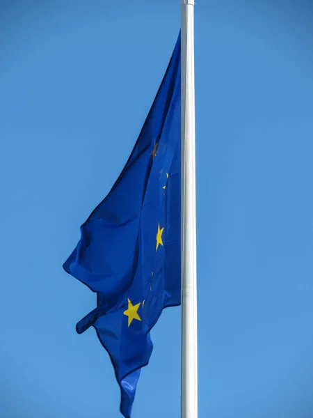 Flagga Europa Över Blå Himmel — Stockfoto