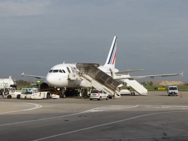 Bologna Olaszország 2014 Novemberében Air France Repülőgép Repülőtér — Stock Fotó