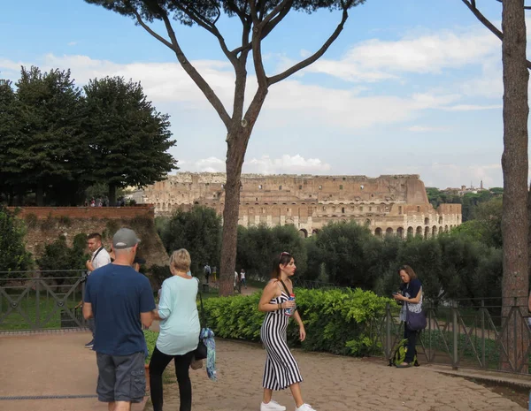 Rome Italy Circa October 2018 Colosseum Colosseo Aka Coliseum Tourists — Stock Photo, Image