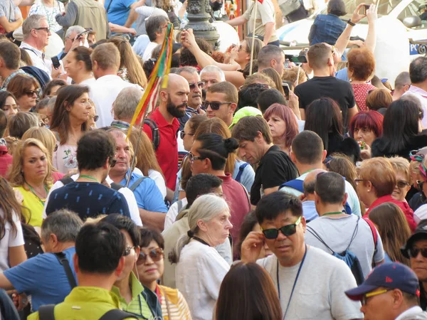 Roma 'daki Trevi Çeşmesi — Stok fotoğraf