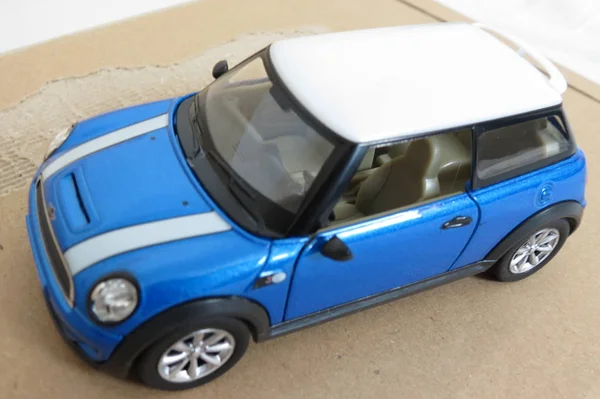 Luz azul Mini Cooper carro (2013 versão ) — Fotografia de Stock
