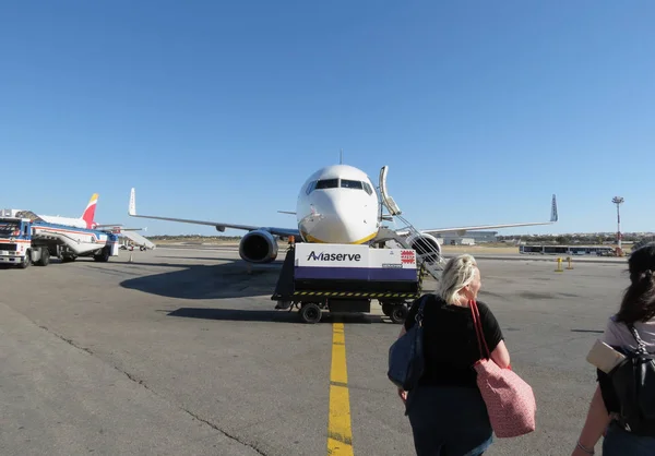 Ryanair Boeing 737-800 beszállás Valletta — Stock Fotó