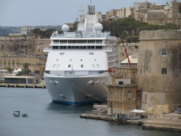 Crucero Seven Seas Voyager de Regent Seven Seas Cruises — Foto de Stock