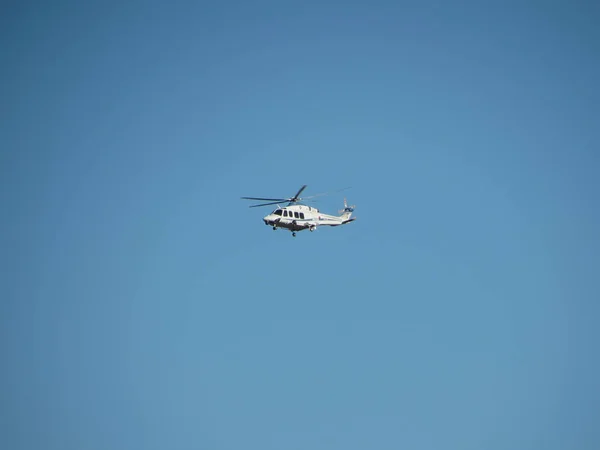 Roma 'da helikopter rotorcraft — Stok fotoğraf