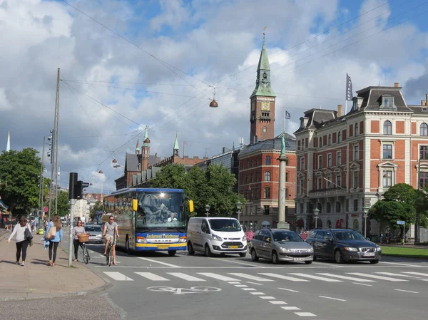 Rathaus und Straße in Kopenhagen — Stockfoto
