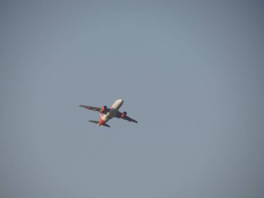 Easyjet Airbus A320 Napoli 'den kalkıyor.