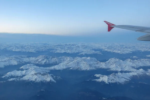 Vienna Austria Circa January 2016 Austrian Alps Snow Seen Aircraft — Stock Photo, Image