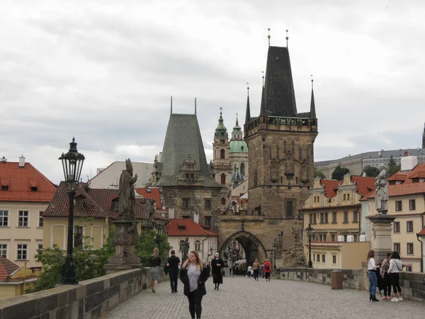 Prague República Checa Circa Junho 2020 Ponte Carlos Karluv Mais — Fotografia de Stock