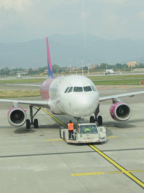 BERGAMO ORIO AL SERIO, İtalya - CRCA EPTESİ 2020: WizzAir Airbus A320