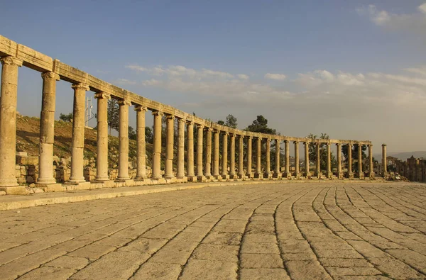 Oval Plaza Antik Roma Şehri Gerasa Üzerinde Antik Modern Jerash — Stok fotoğraf