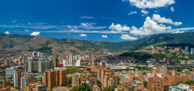 Medellin şehri ufuk hava fotoğrafı