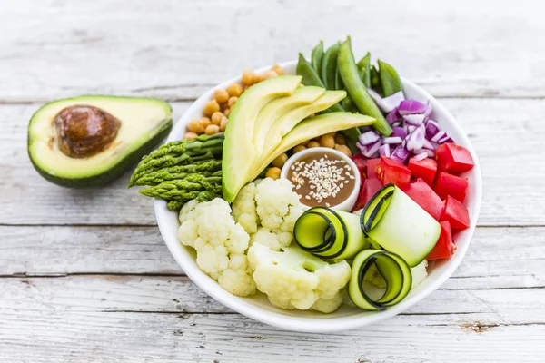 Buda kase, sağlıklı ve dengeli vejetaryen yemek. 