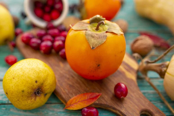 Cosecha Otoño Frutas Verduras Otoño Sobre Fondo Madera —  Fotos de Stock