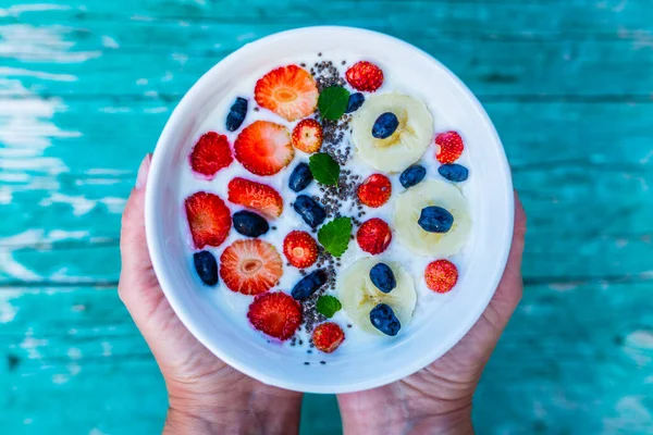 Bowl Delicious Yogurt Grains Fresh Berry Fruit Weight Loss Healthy — Stock Photo, Image