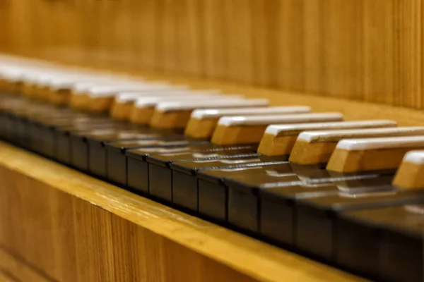 Piano close-up, musical instrument. learn to play the instrument — Stock Photo, Image