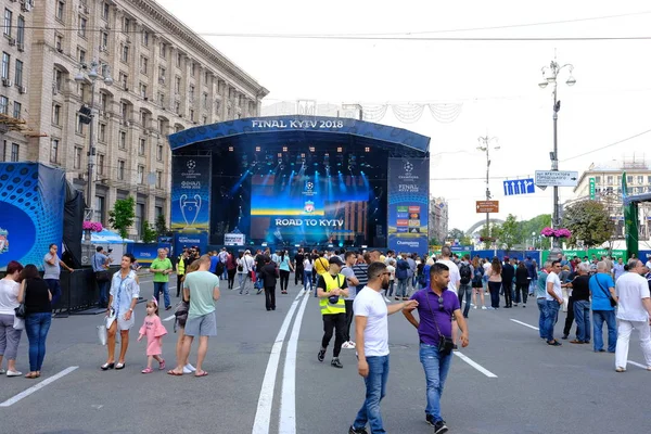 Kyiv Ukraine May 2018 People Footbal Fans Walking Street Fan — Stock Photo, Image