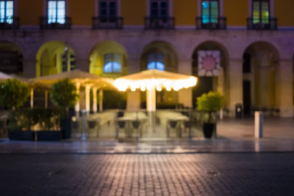 Illuminated Street Cafe Old European Street Night Blurred Abstract Background — Stock Photo, Image