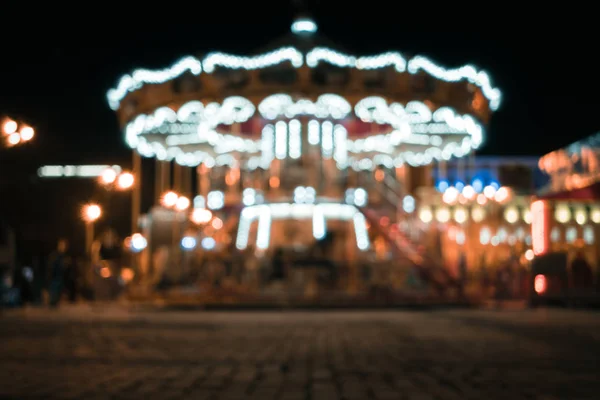 Imagem Rua Turva Com Luzes Festivas Carrossel Durante Noite Blur — Fotografia de Stock