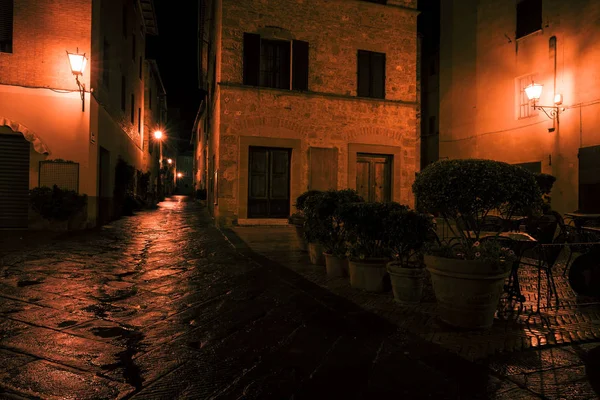 Antigua Calle Vacía Estrecha Europea Una Ciudad Medieval Una Noche — Foto de Stock