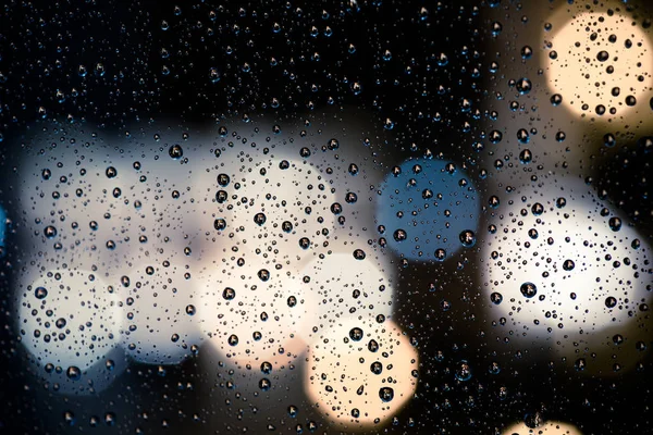 Σταγόνες Βροχής Παράθυρο Φώτα Της Πόλης Αφηρημένη Bokeh — Φωτογραφία Αρχείου