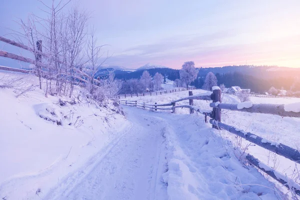 Fantástico Paisaje Invernal Dramático Cielo Nublado Collage Creativo Mundo Belleza —  Fotos de Stock