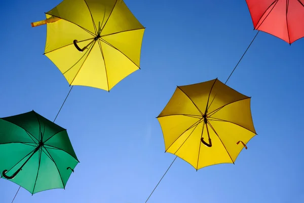 Kleurrijke Paraplu Achtergrond Kleurrijke Paraplu Lucht Straatversiering — Stockfoto