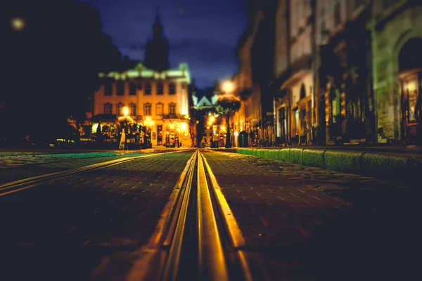 Világító Utca Régi Európai Város Éjjel Tilt Shift Hatás — Stock Fotó