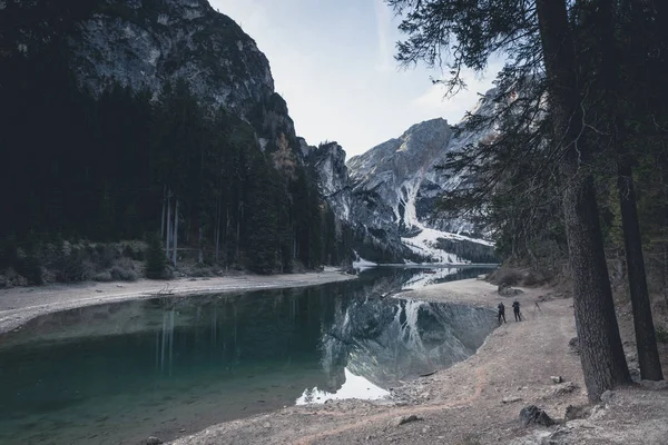 Paisaje Otoño Del Lago Braies Lago Braies Los Alpes Tirol —  Fotos de Stock