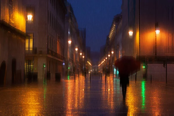 Météo Pluvieuse Dans Ville Éclairée Nuit Les Gens Marchent Sous — Photo