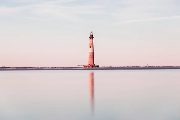 Morris Island Lighthouse at sunrise, South Carolina, USA — Stock Photo, Image