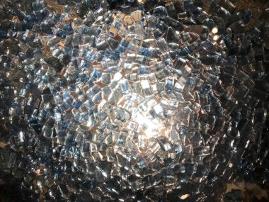 Parlak güzel cam, vurgulanan değerli elmas taşlar, doku parçaları Rhinestones saf ışık şeffaf Simli, Dekorasyon, dekorasyon kare. Arka plan.