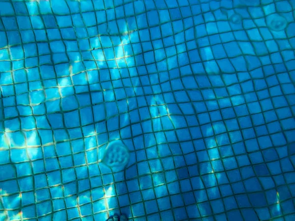 Красива Текстура Невеликої Квадратної Керамічної Плитки Швами Басейні Під Блакитною — стокове фото
