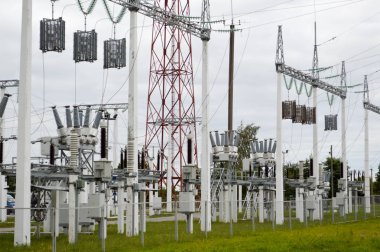 Elektrik network, elektrik, elektrik akımı transformatör Santrali ile iletimi için Akım agregası sistem bileşenleri ile metal İsale Hattı