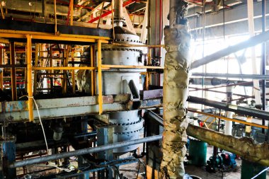 Boru hatları, pompa, tanklar, ısı değiştiriciler, flanşlar ve vanalar, kimya, petrokimya, rafineri kimyasal işlem donatım tamiri