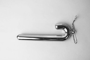 Gümüş Plastik kış parlak Noel dekoratif güzel Noel şenlikli Noel şeker kamışı Noel ağacı oyuncak gri siyah ve beyaz arka plan üzerinde renkli