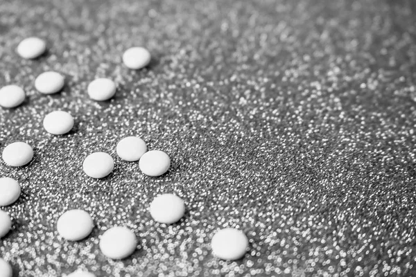 Маленькая Красивая Аптека Круглые Таблетки Витамины Лекарства Антибиотики Черно Белом — стоковое фото