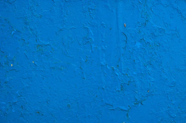 Η υφή του σιδήρου βαμμένο μέταλλο μπλε χρώμα shabby παλιά shabby γδαρμένο ραγισμένο αρχαίο τοίχο λαμαρίνας. Το φόντο — Φωτογραφία Αρχείου