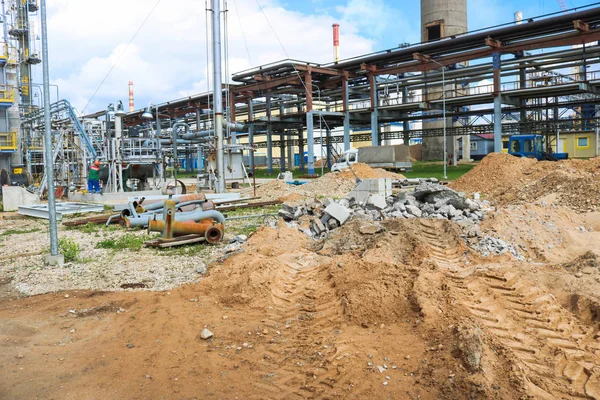大型新工业精炼厂石化厂的建设 — 图库照片