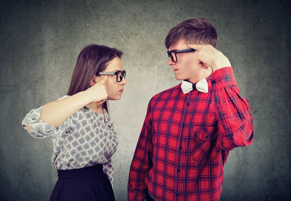 Young Man Woman Misunderstanding Blaming Each Other Looking Mad While — Stock Photo, Image
