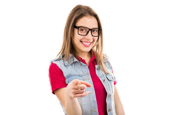 Mujer Joven Bastante Moderna Gafas Graduadas Apuntando Cámara Selección Haciendo — Foto de Stock