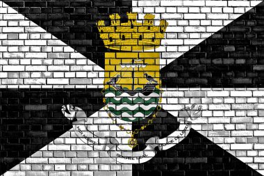 Lizbon bayrağı tuğla duvara boyanmış 