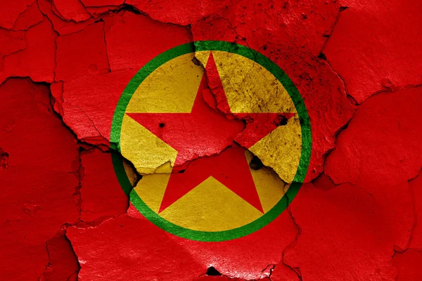 Kırık duvarda PKK bayrağı