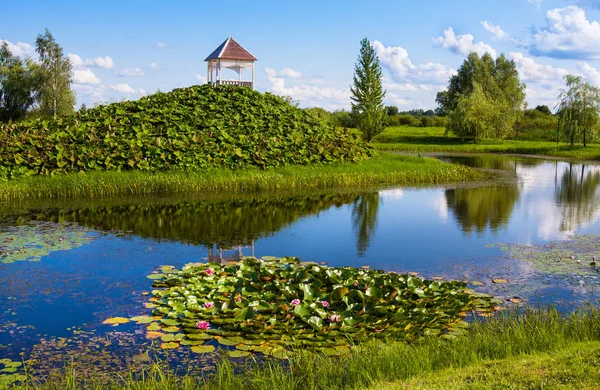 Prachtig Park Wih Sculpturen Vijver Buurt Van Annakerk Mosar Wit — Stockfoto