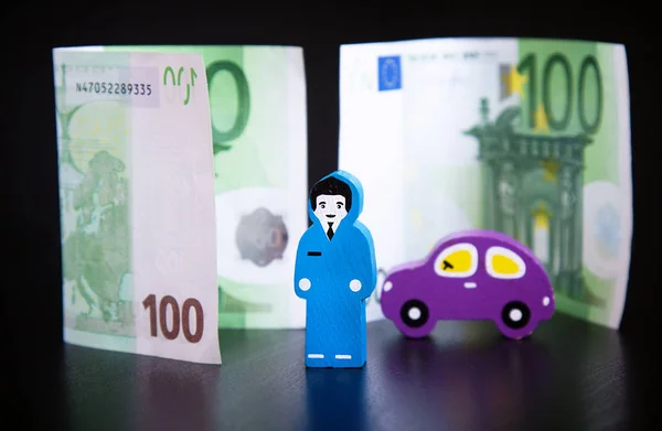 Speelgoedauto Euro Zakenlieden Zwarte Achtergrond — Stockfoto