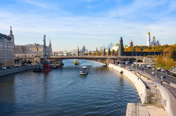 Moscú Rusia Octubre 2018 Vista Panorámica Del Kremlin Río Moscú —  Fotos de Stock